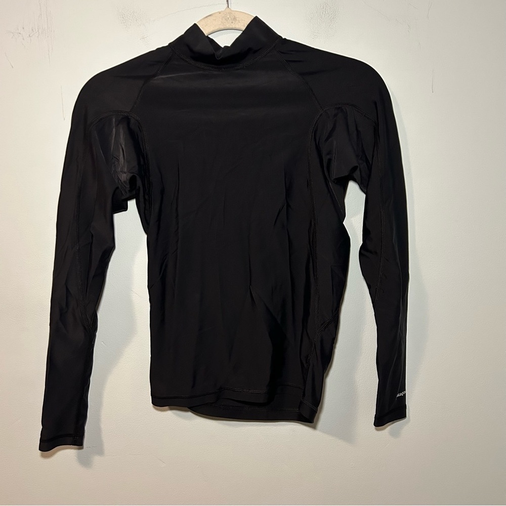 Patagonia Black Under-Armour Black Long Sleeve Top Size Large